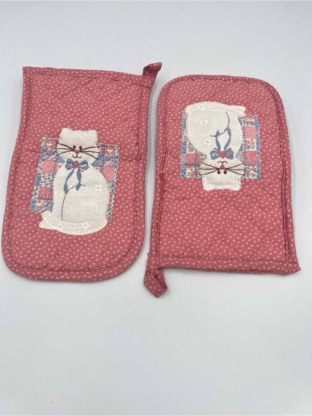 Vintage Cat Potholders Set of 2 Quilted Applique Kitty Hot Pads Cottagecore - Picture 3 of 6